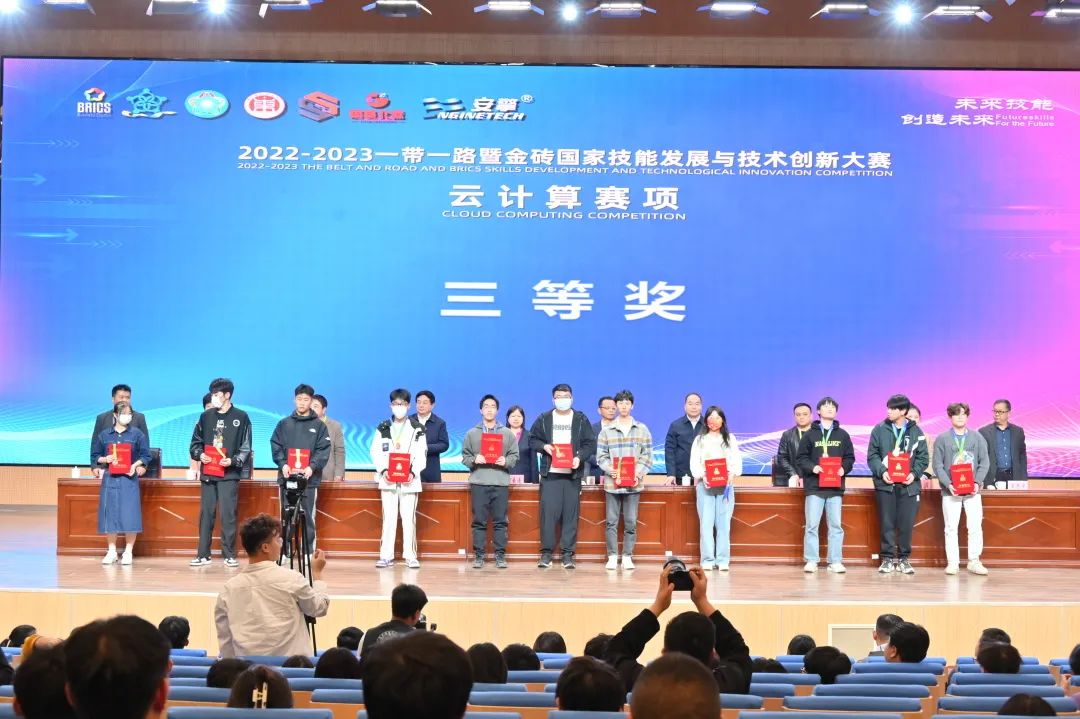 1680600906266491.jpg 1680600906266491.jpg